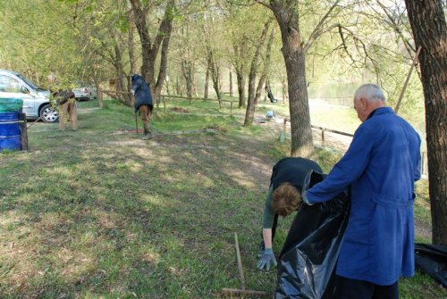 Čiščenje okolice Cegvenškega bajerja